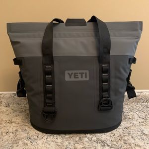 YETI Hopper M30 Soft Cooler